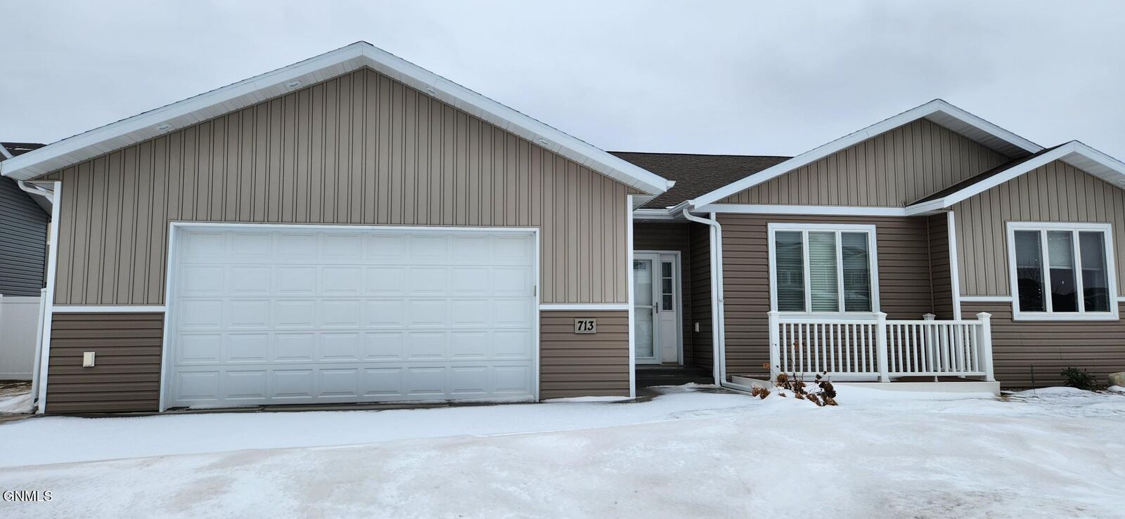 Property Photo:  713 Bremner Avenue  ND 58503 