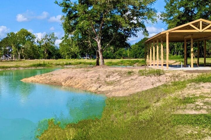 Property Photo:  4802 Shadow Pond Ln  TX 77511 