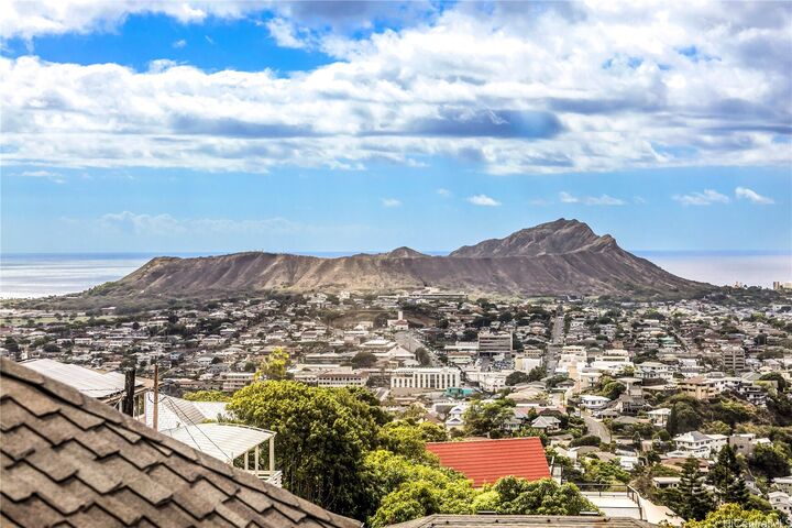 Property Photo:  1732-A Mikahala Way  HI 96816 