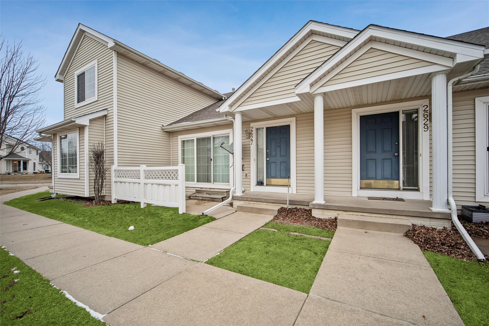 Property Photo:  2627 NW Heritage Avenue  IA 50023 