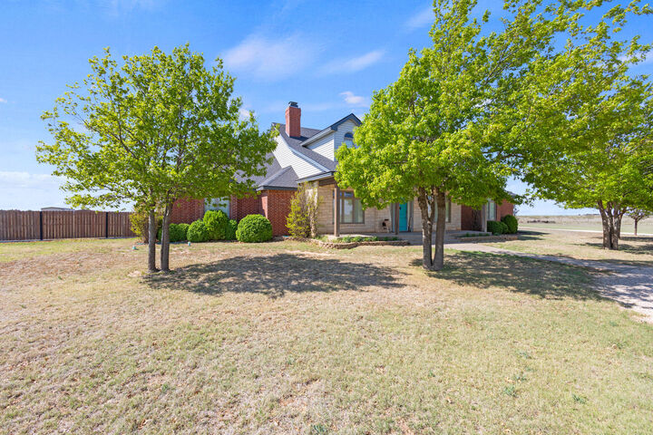 Property Photo:  5513 County Road 7940  TX 79424 