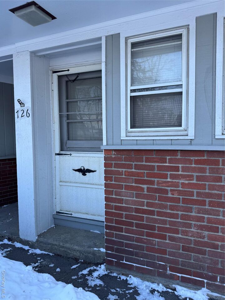 Property Photo:  726 Jersey Avenue 3  NY 10925 