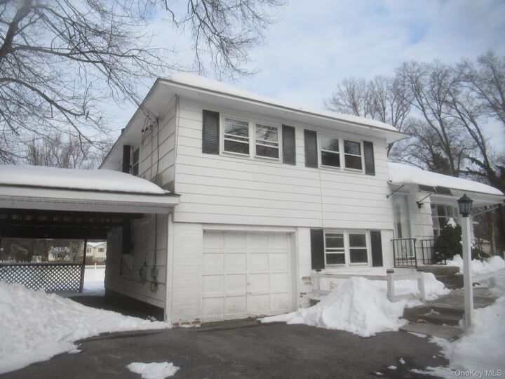 Property Photo:  10 Lori Street  NY 12603 