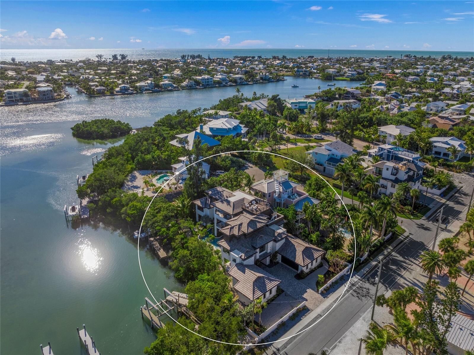 Property Photo:  821 S Bay Boulevard  FL 34216 