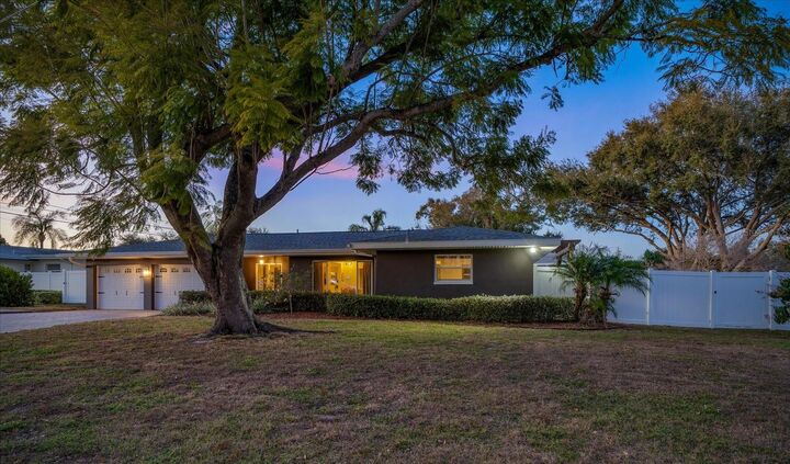 Property Photo: 1828 Stancel Drive FL 33764