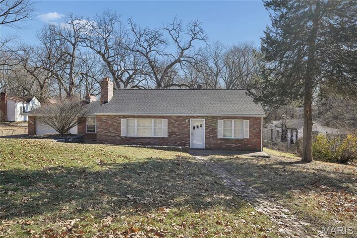 Property Photo:  332 Argent Avenue  MO 63135 