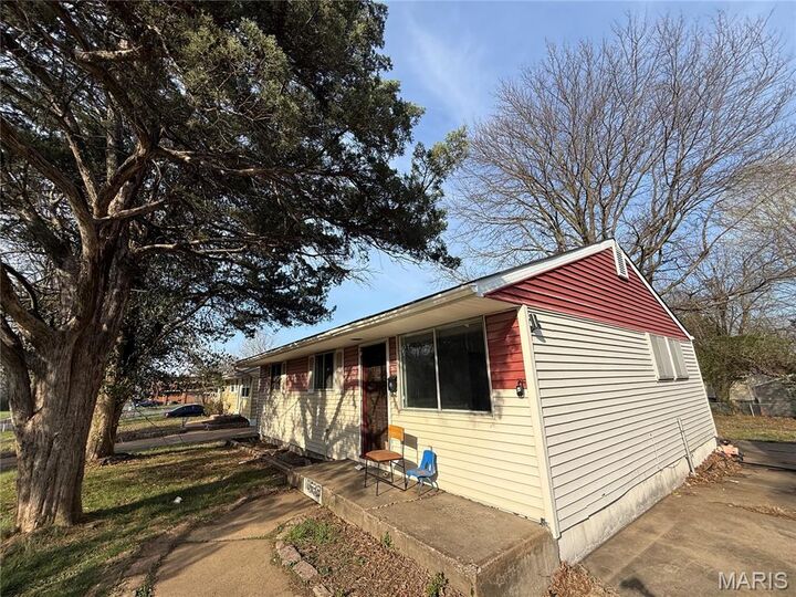 Property Photo:  10536 Durness Drive  MO 63137 