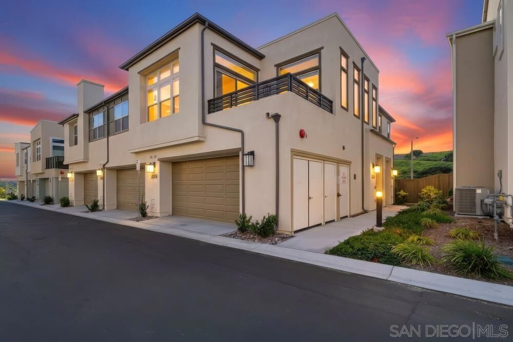 Property Photo: 2080 Trevi Circle CA 91913