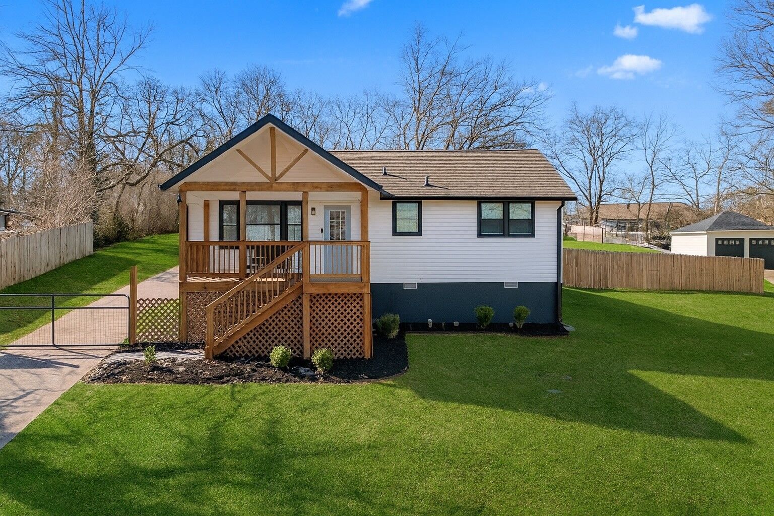 Property Photo: 329 Archwood Dr TN 37115