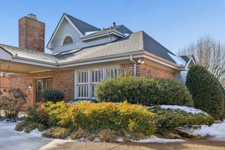 Property Photo:  43 Belcaro Cir  TN 37215 