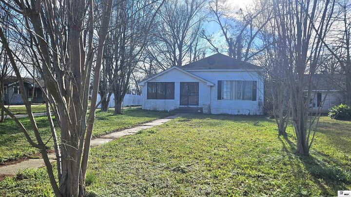 Property Photo:  1306 Lake Street  LA 71254 