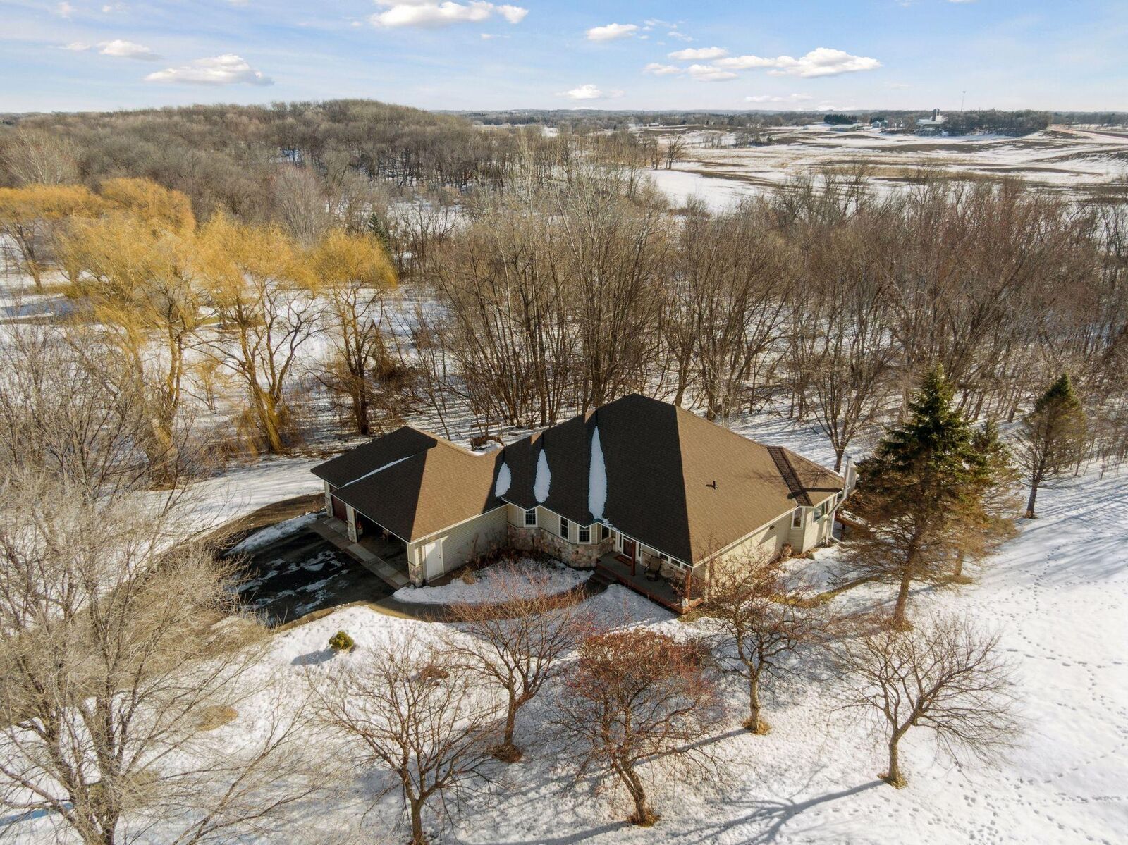 Property Photo: 4757 S Lake Sarah Drive MN 55359