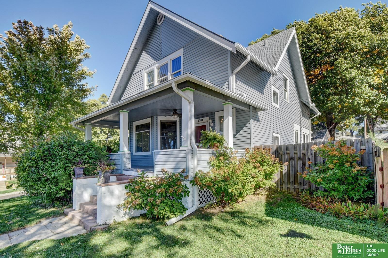 Property Photo:  2301 S 35th Avenue  NE 68105 