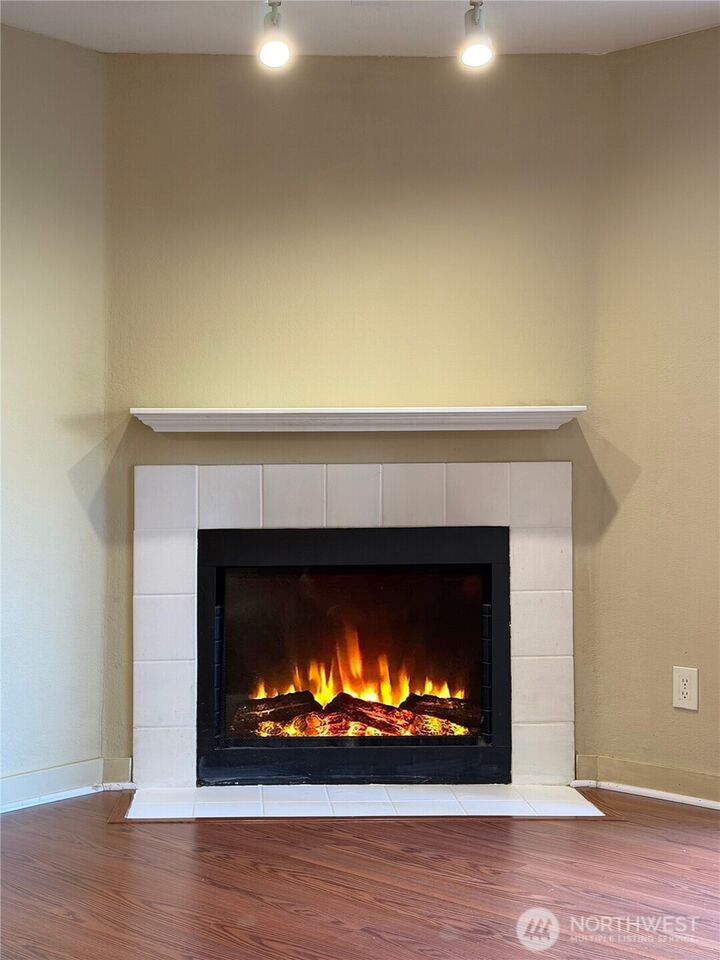 Property Photo:  16817  Larch Way B101  WA 98037 