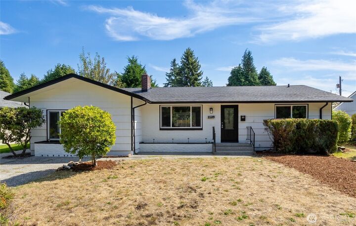 Property Photo: 2125 N Highland Street WA 98406