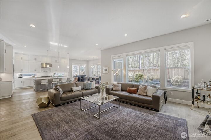 Property Photo:  21811 SE 5th Place  WA 98074 