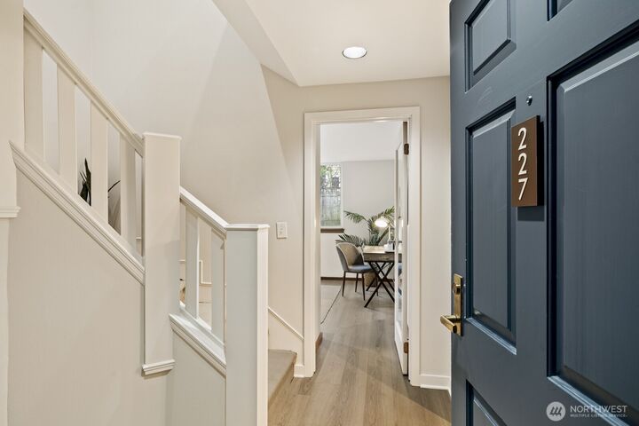 Property Photo:  2350  10th Avenue E 227  WA 98102 