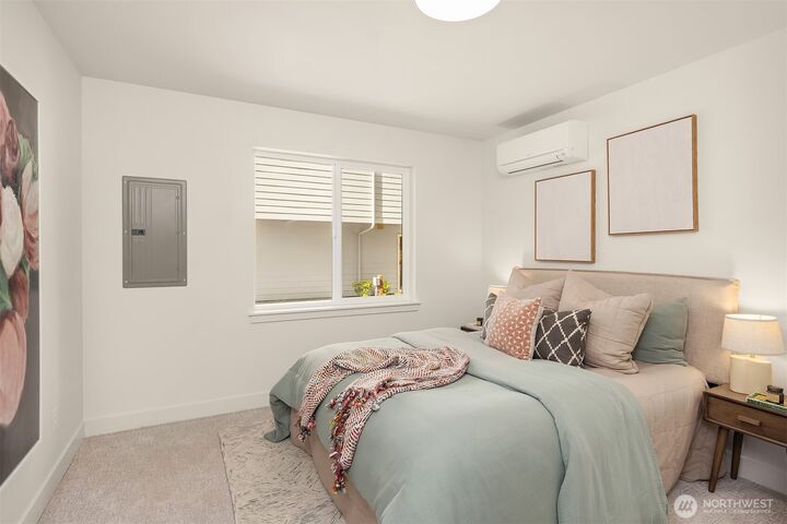 Property Photo:  1615 N 50th Street B  WA 98103 