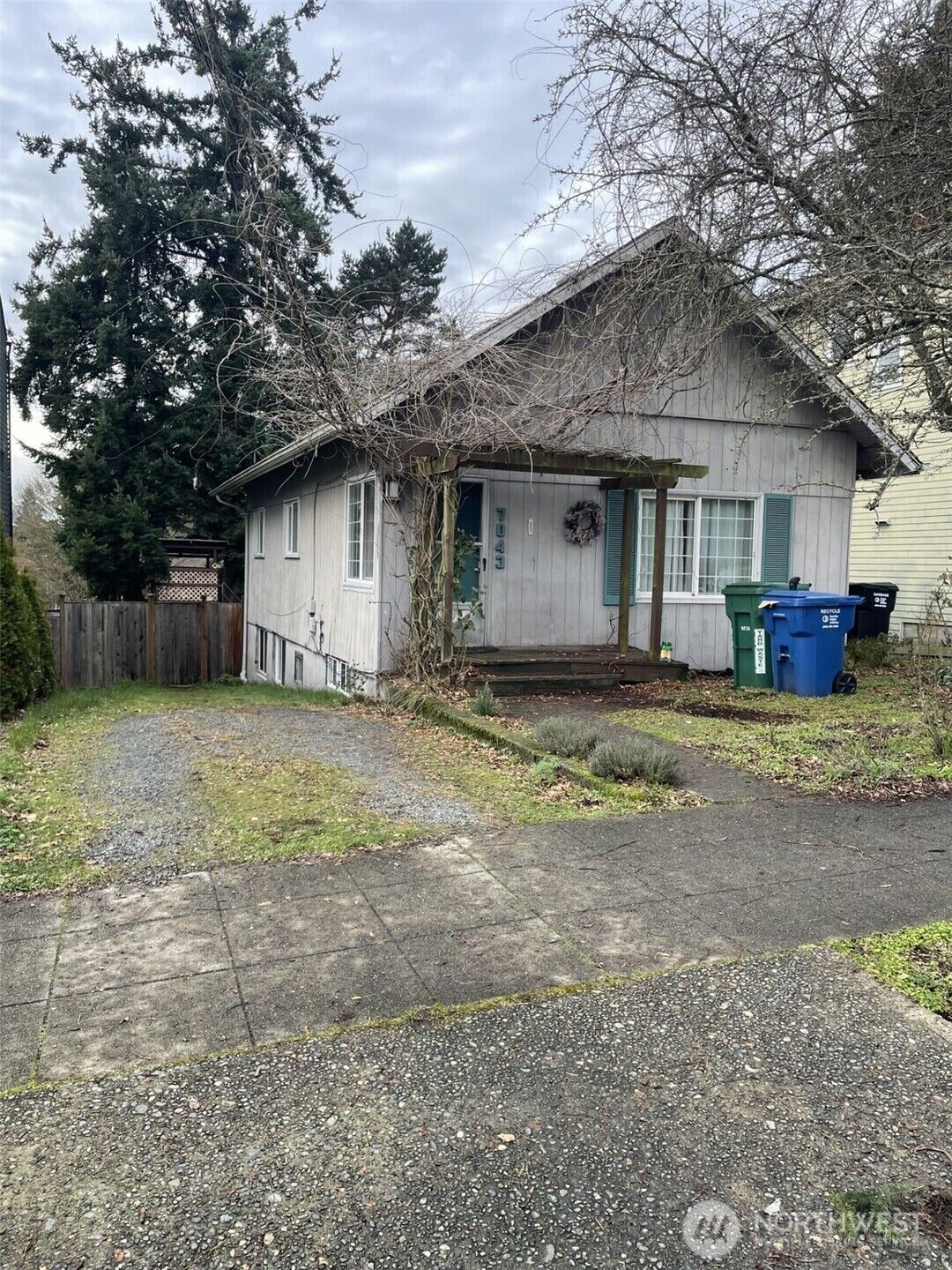 Property Photo:  7043  17 Avenue NW  WA 98117 