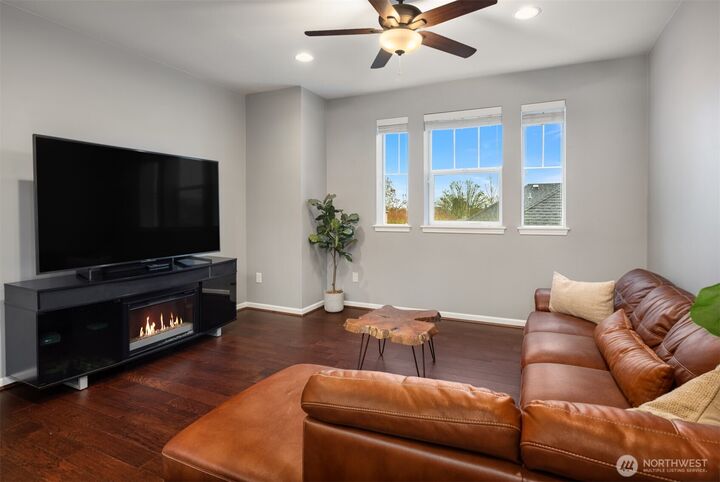 Property Photo:  3250 SW Graham Street 104  WA 98126 