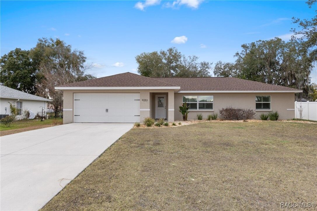 Property Photo:  9253 E Sandpiper Drive  FL 34450 