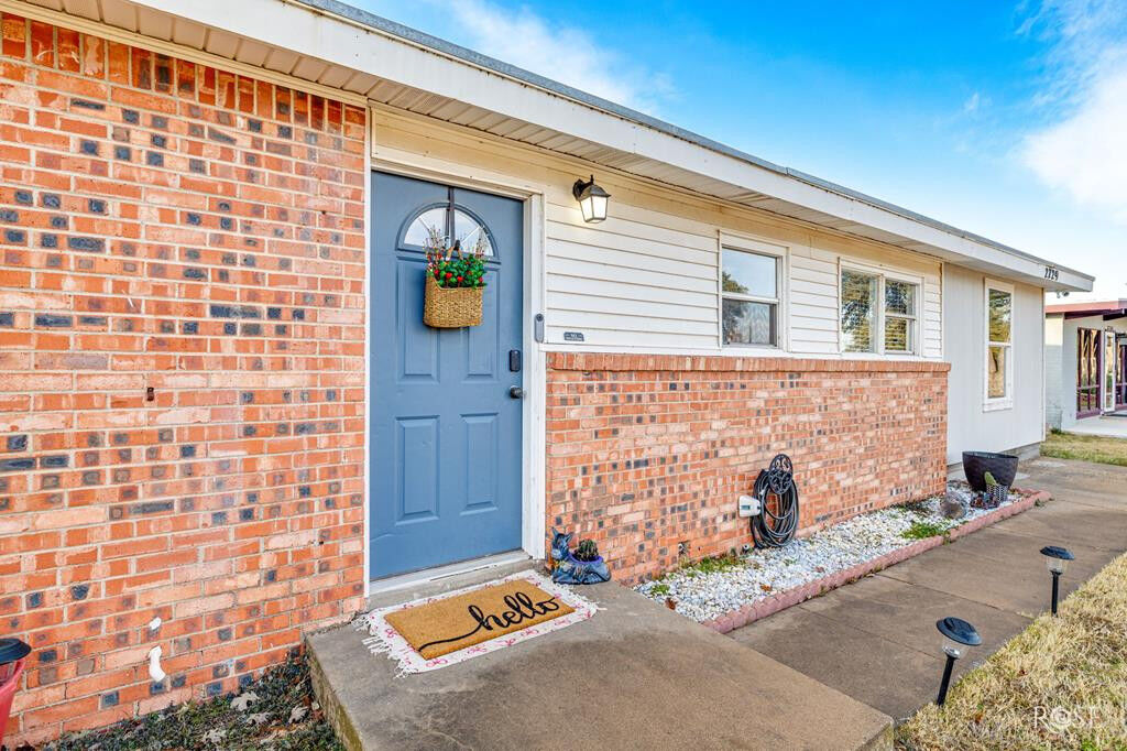 Property Photo: 2729 Southwestern Avenue TX 76904