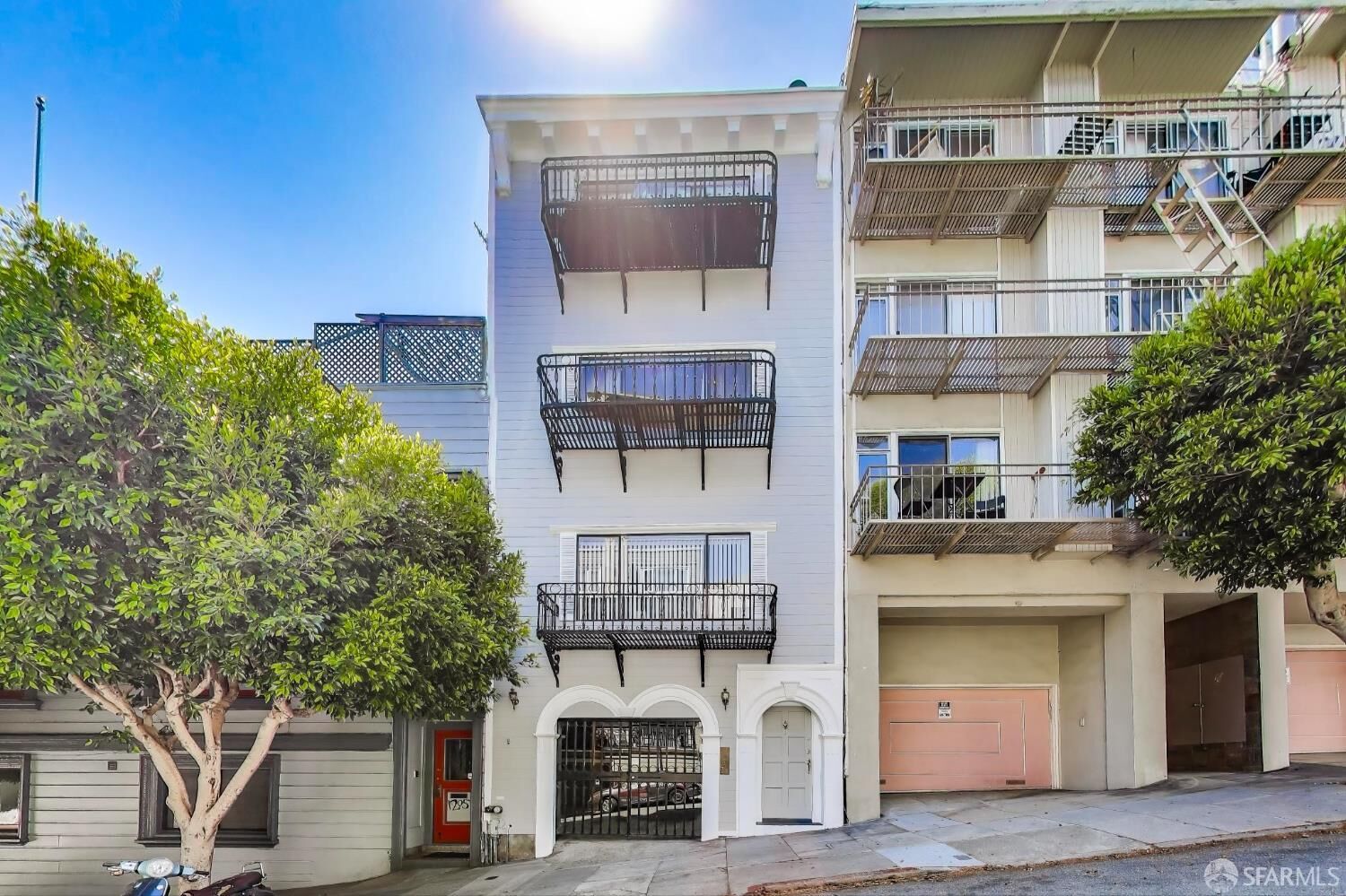 Property Photo: 1217-1219 Kearny Street CA 94133
