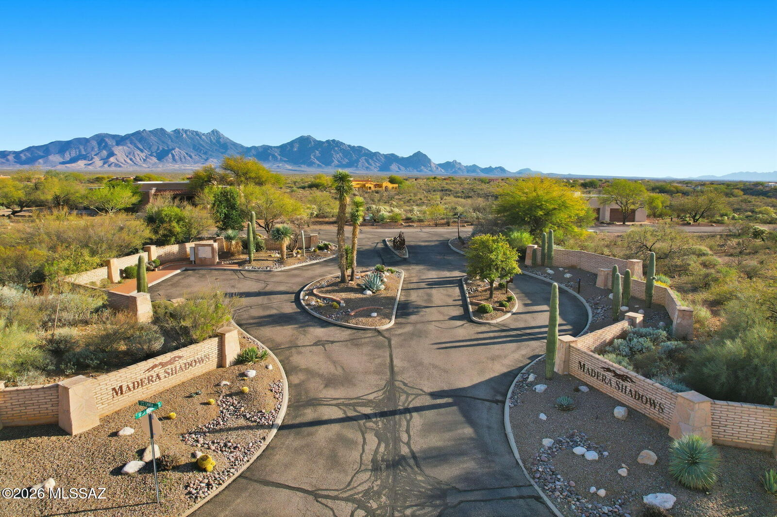 Property Photo:  664 E Canyon Rock Road 52  AZ 85614 