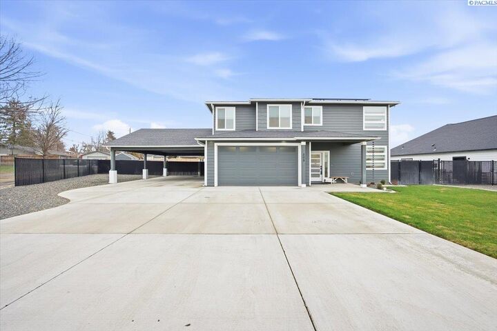 Property Photo:  509 Butternut Road  WA 98930 