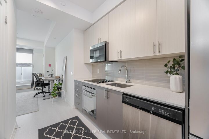 Property Photo:  415 Main Street W 606  ON L8P 0C9 