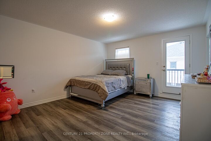 Photo de la propriété:  32 Bellasera Way  ON L7C 1Z9 