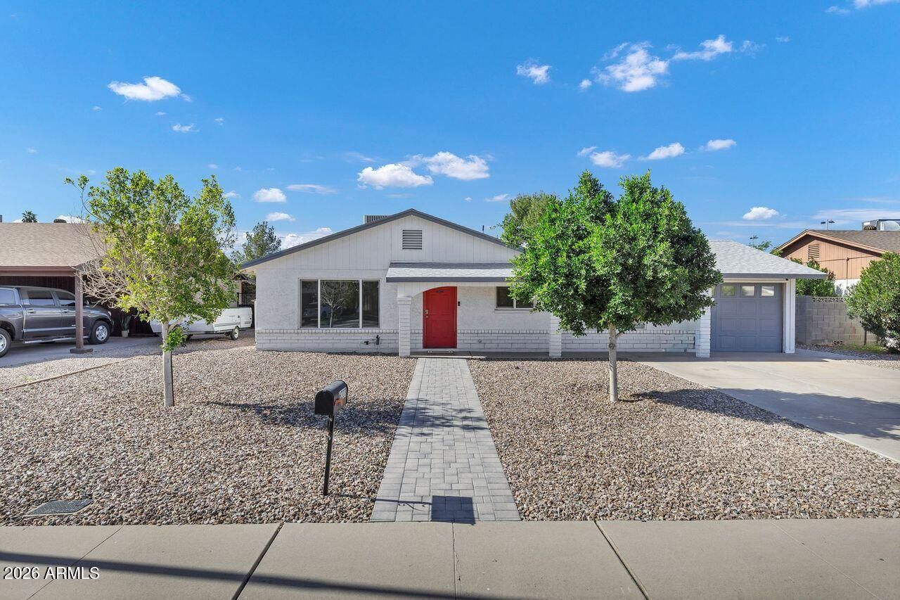 Property Photo:  6318 S College Avenue  AZ 85283 