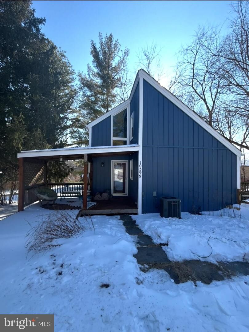 Property Photo:  10399 Hedgeapple Bnd  MD 21774 