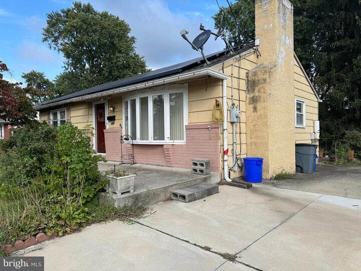 Property Photo: 609 W Evesham Avenue NJ 08049