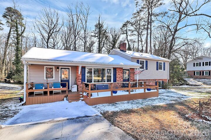 Property Photo:  2111 Parkdale Avenue  NC 28052 