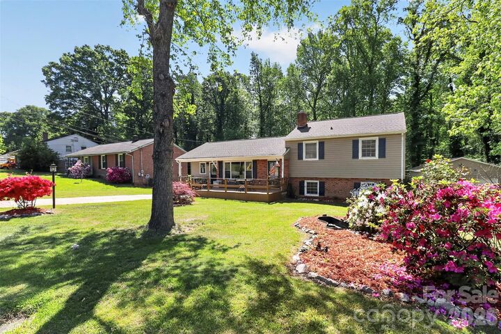 Property Photo:  2111 Parkdale Avenue  NC 28052 