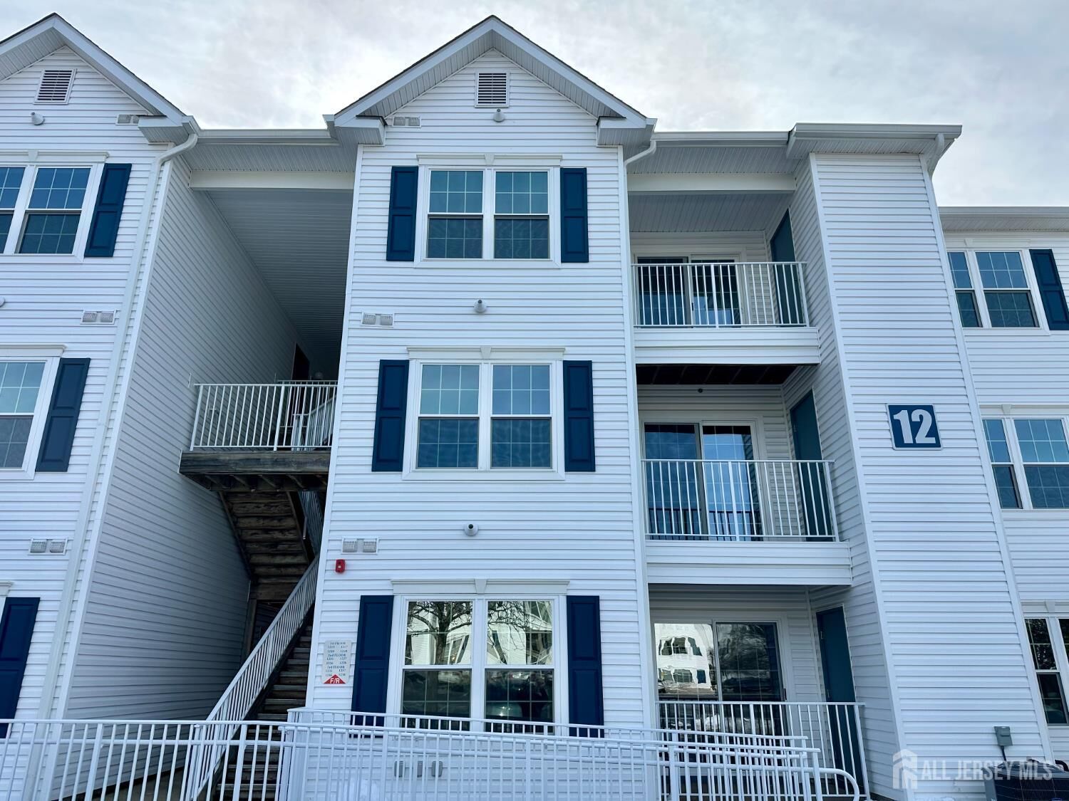 Property Photo:  1218 Waterford Drive  NJ 08817 