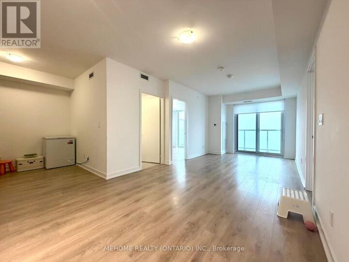 Property Photo:  2033 Kennedy Road 2807  ON M1T 0B9 