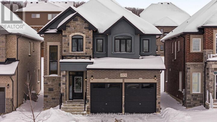 Property Photo:  2974 Monarch Drive  ON L3V 8M8 