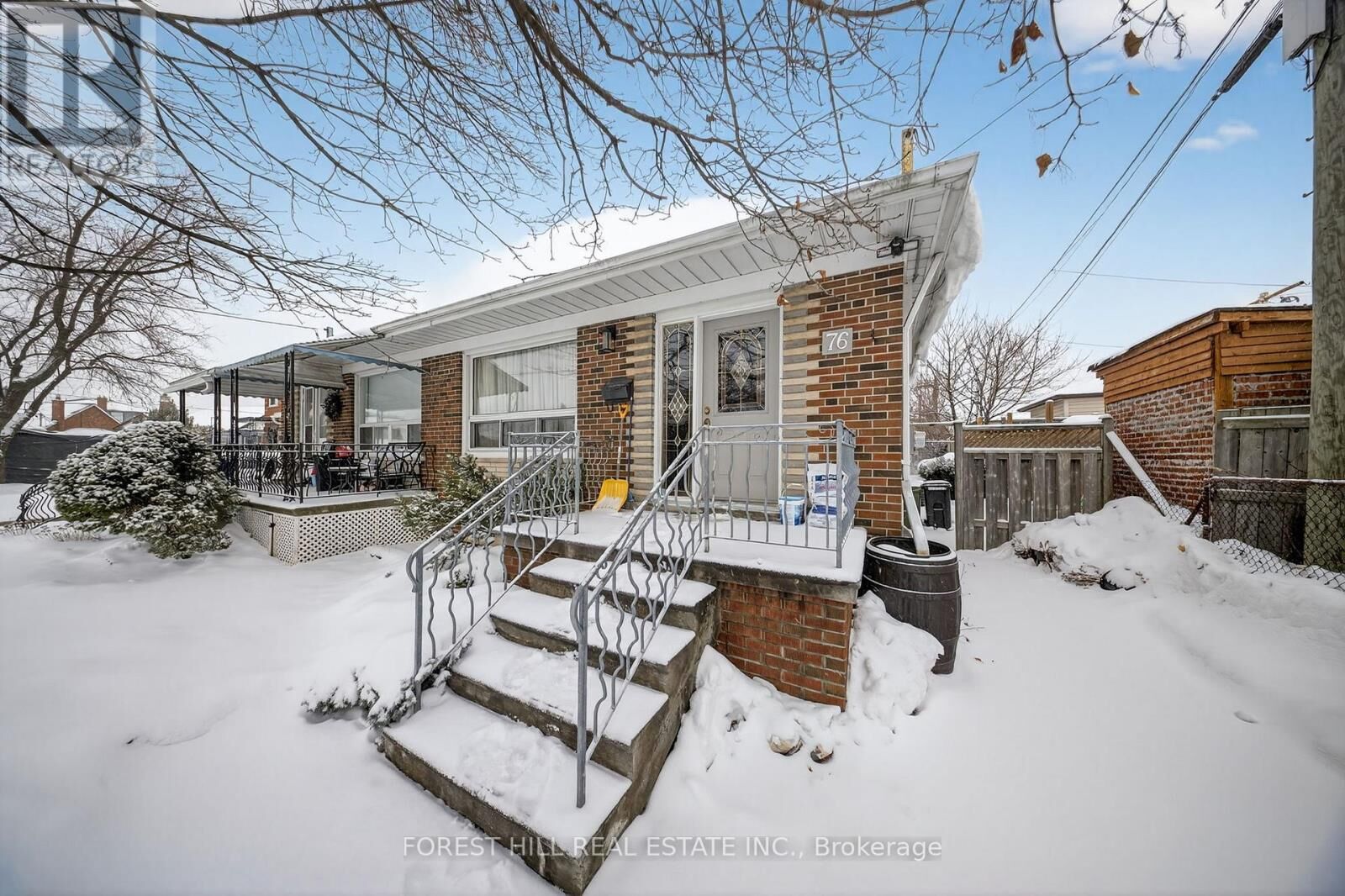 Property Photo:  76 Kanarick Crescent  ON M3L 1P4 