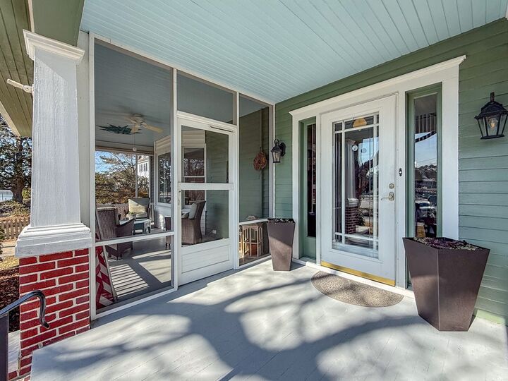 Property Photo:  3 Market St  VA 234177 