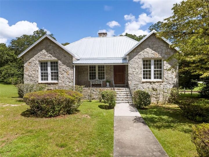 Property Photo:  1206 Wesley Street  GA 30054 