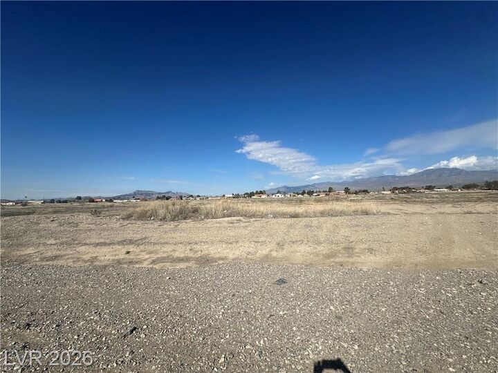 Property Photo:  960 East Honeysuckle Street  NV 89048 