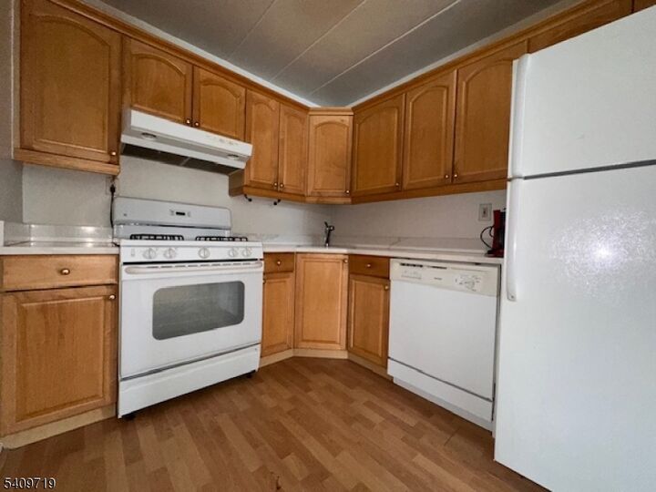 Property Photo:  77 Prospect Ave D  NJ 07601 
