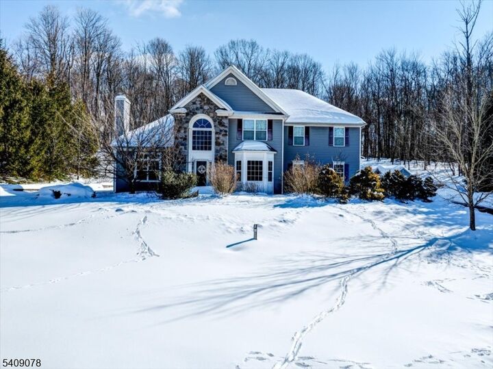 Property Photo: 5 Upper Plateau Dr NJ 07462