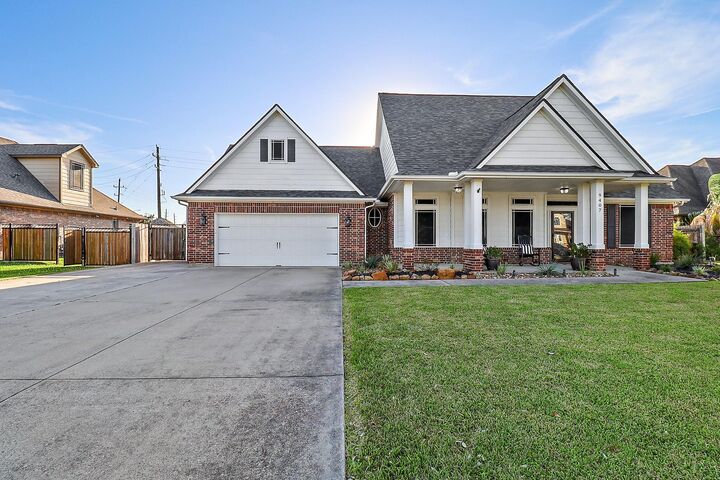 Property Photo: 9407 St Croix Way TX 77523