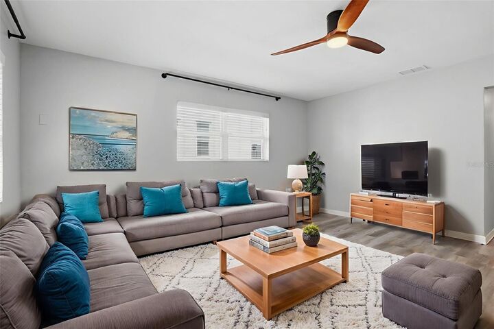 Property Photo:  1605 Florinda Drive  FL 32804 