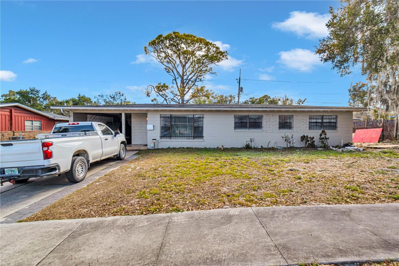 Property Photo:  6420 Appian Way  FL 32807 