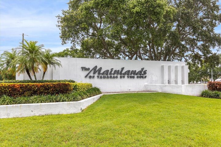 Property Photo:  3808 97th Avenue N  FL 33782 