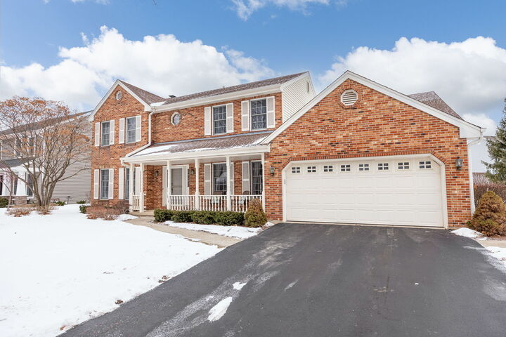 Property Photo:  1810 Huntington Road  IL 60174 